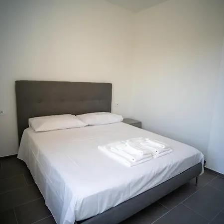 アパート 15 Nevoso Palace ミラノ