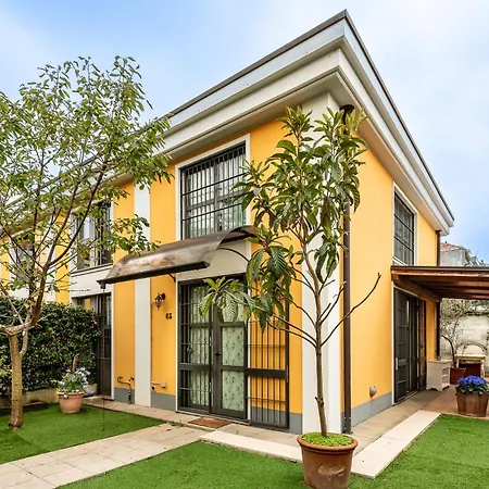 Stayeasy Meucci - 2-level With Garden And Box Διαμέρισμα