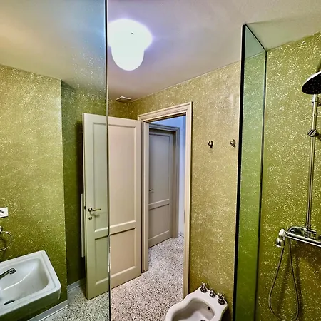 Modern Navigli Apartment *
