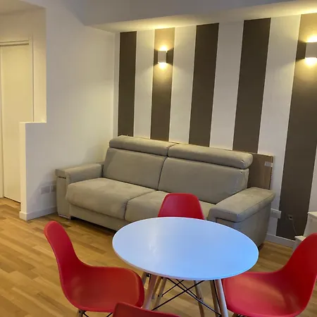 The Lux Bocconi-navigli Lejlighed