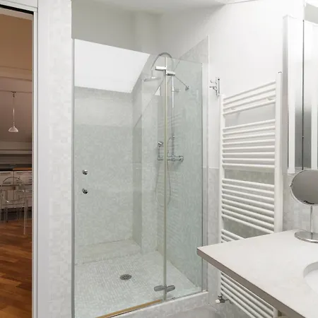 Guesthost - Navigli Modern Flat Apartamento