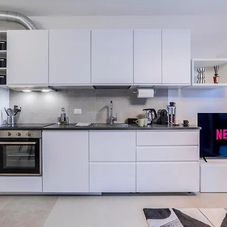 Prime Living Merlata - Cozy Garden *