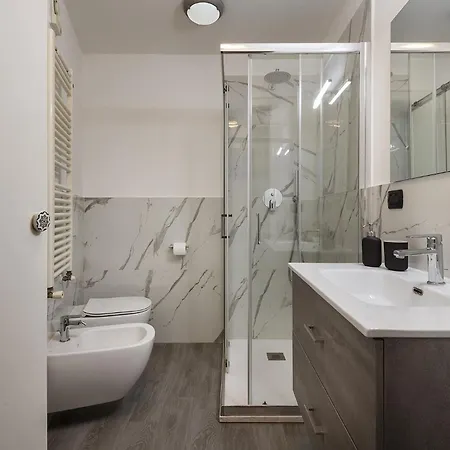 La Corte Milanese - Bocconi, Navigli & Duomo Apartment *