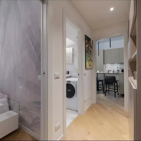 New Close To Duomo - Private Parking * Milaan