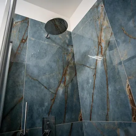 Apartamento 13 Nevoso Palace Milão