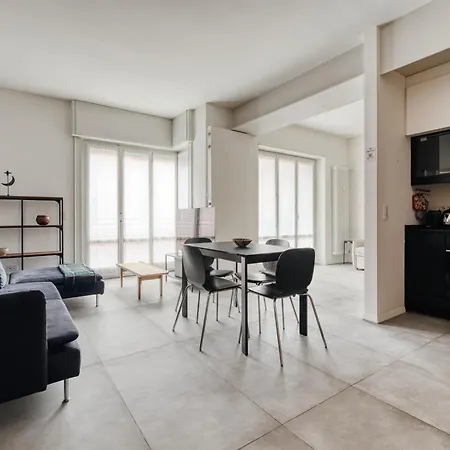 Large Milan's Navigli - 5 Gu... Apartamento