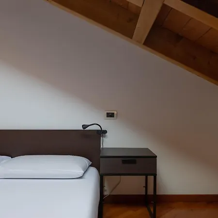 Bellissimo Bilocale Su Due Piani - Mirable Pm Apartament