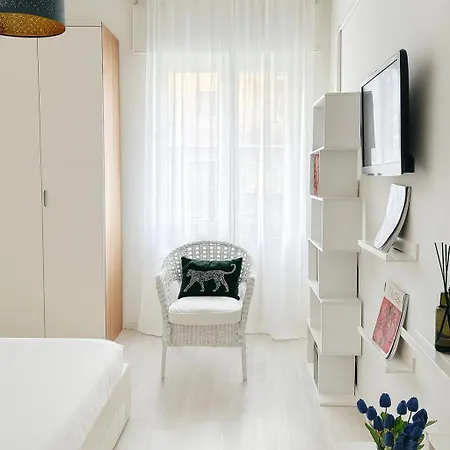 Апартаменты The Boutique - Steps Away From The Duomo Area Милан