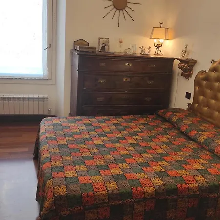 Romantic Flat Navigli Darsena شقة ميلان