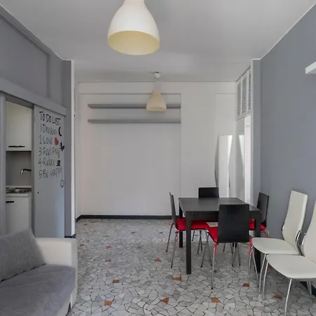 Xenia - 2rooms In Porta Ticinese 97 B Lägenhet