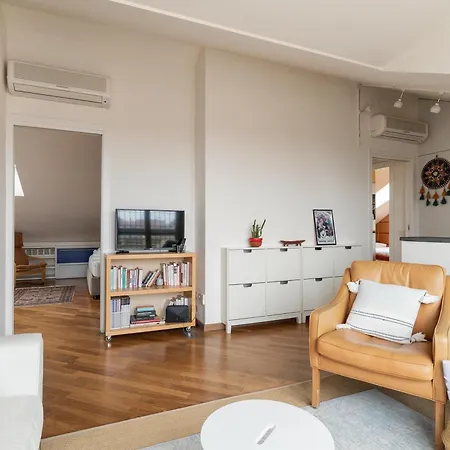 Guesthost - Navigli Modern Flat ミラノ