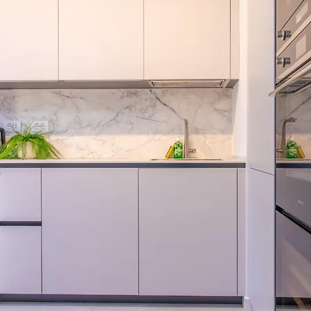 Olgiati Twelve - 3 Charming Bedrooms And Gym Apartman