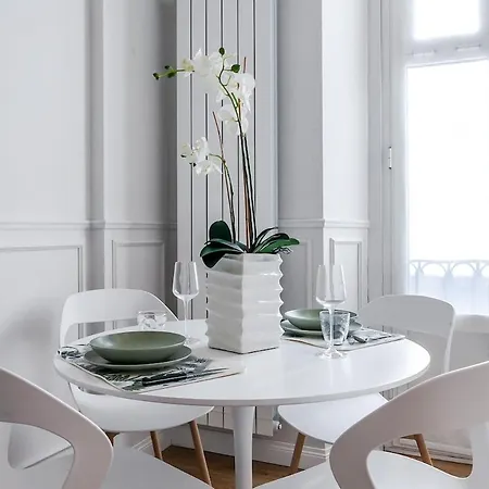 Appartamento Luxury 2-bedroom Station *