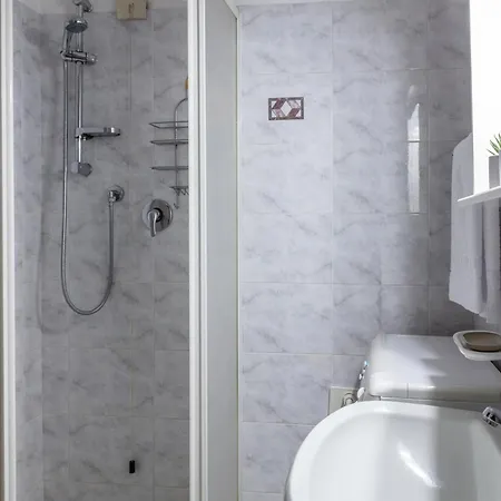 De Homes - Moderno Monolocale In Porta Nuova Vicino La Metro Apartamento Milão