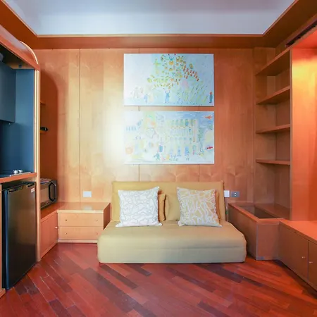 Exclusive Apartment In Heart Of Milan * Μιλάνο