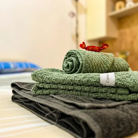 Monica Navigli * Milánó