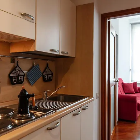 Apartamento De Homes - Moderno Monolocale In Porta Nuova Vicino La Metro Milão
