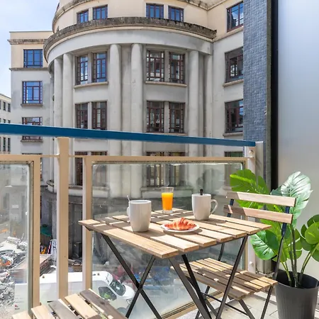 Duomo 10 Minutes Walk- Modern Design アパート