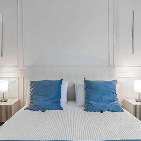 Luxury 2-bedroom Station Милан