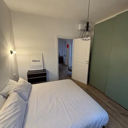 Modern One-bedroom With Terrace - Naviglio Martesana * Milaan