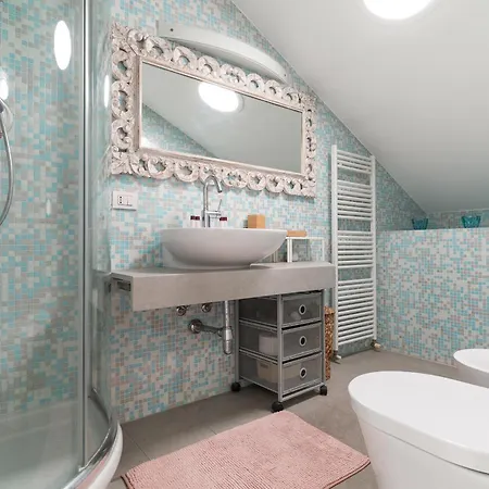 Guesthost - Navigli Modern Flat Apartamento Milán