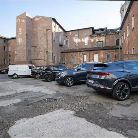 New Close To Duomo - Private Parking * Milaan