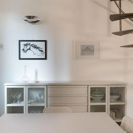 Bellissimo Bilocale Su Due Piani - Mirable Pm Apartament