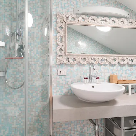 Lejlighed Guesthost - Navigli Modern Flat *
