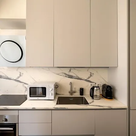 Luxury Jungle - Center ミラノ