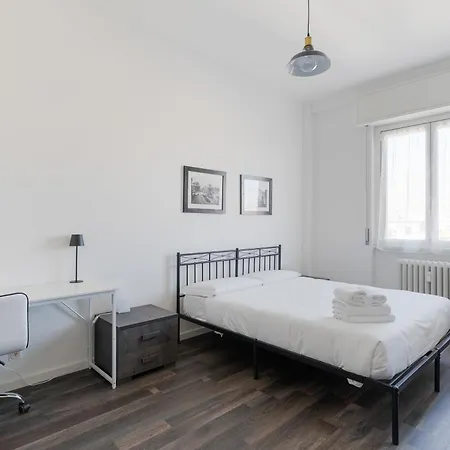 Guesthost - Comfy White *