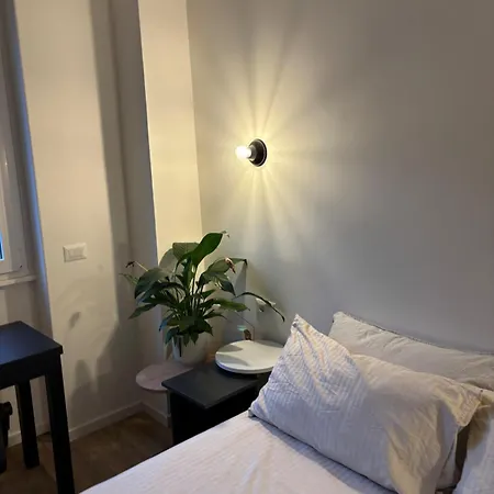 Modern One-bedroom With Terrace - Naviglio Martesana Appartement