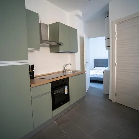 アパート 15 Nevoso Palace ミラノ