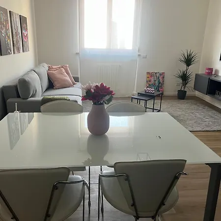 Angy E Ros Apartment