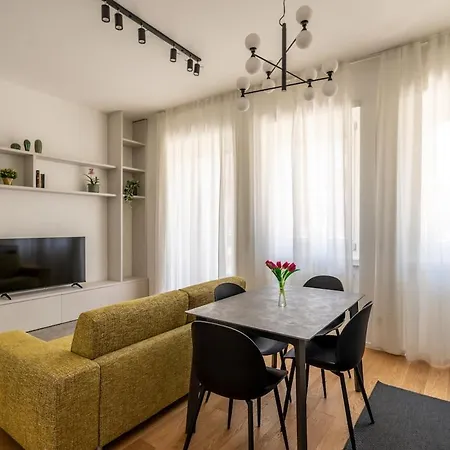 Luxury Jungle - Center アパート ミラノ