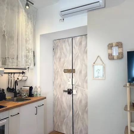 Apartment Acasadiimma - Monolocale Design Navigli - Duomo A 10 Minuti - San Siro - Bocconi