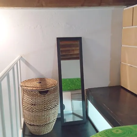 Nina House Yellow Metro Affori Center Mailand