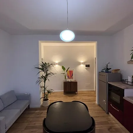 Modern One-bedroom With Terrace - Naviglio Martesana * Milaan