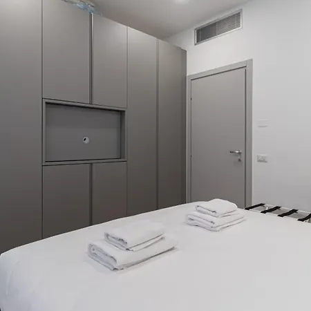 Italianway Easy - Ponte Seveso 25 Apartman Milánó