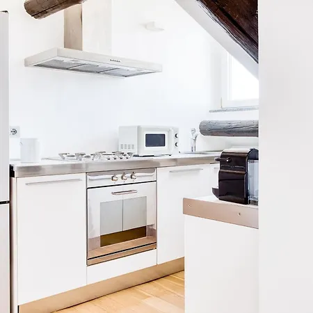 Easylife - - 9 P5 - Porta Romana *