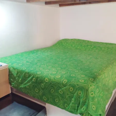 Nina House Yellow Metro Affori Center Mailand