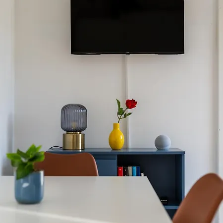 Habesha Flats - A Quiet Retreat Just Steps From The Metro M1 * Mailand