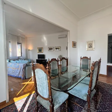 Prestigious 3 Bedrooms, 8 Guest, Centre Porta Romana * מילאנו