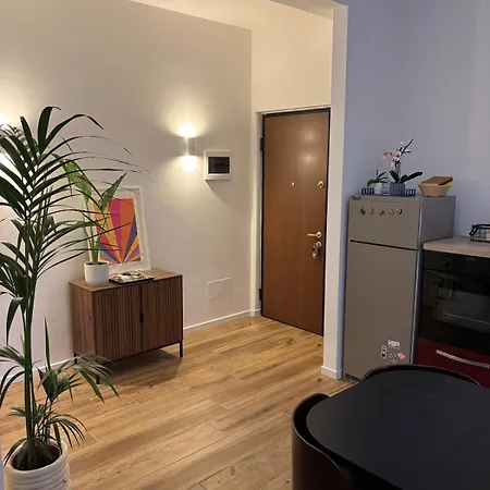 Appartement Modern One-bedroom With Terrace - Naviglio Martesana Milaan