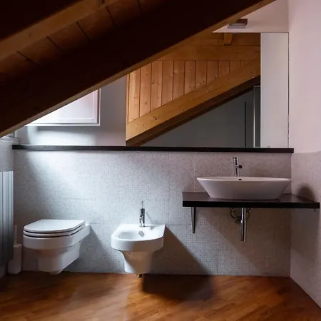 Bellissimo Bilocale Su Due Piani - Mirable Pm Apartament