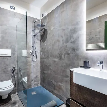 Luxury 3 Bedrooms In Brera Lägenhet *