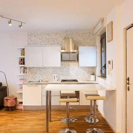 Ampio E Accogliente Bilocale In Zona Bicocca Apartment Milan