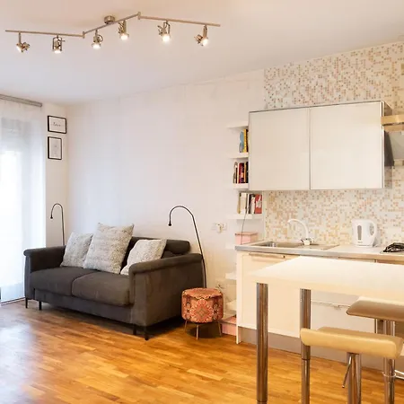 Ampio E Accogliente Bilocale In Zona Bicocca * Milan