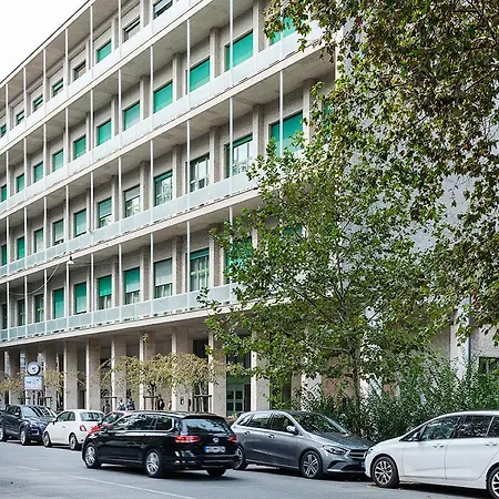 Apartment La Corte Milanese - Bocconi, Navigli & Duomo *