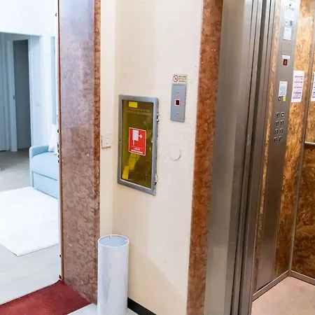 Nicolesuite73 Design & Comfort 6 Posti Letto - Brera Apartment