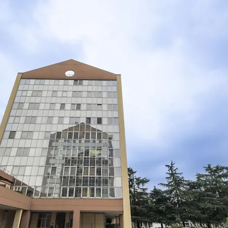 Lotus By Interhome ミラノ